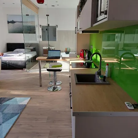 Sunny At The Castle Lägenhet