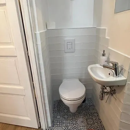 Sunny At The Castle Lägenhet Budapest