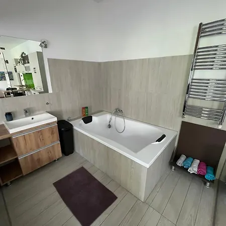 Lägenhet Sunny At The Castle