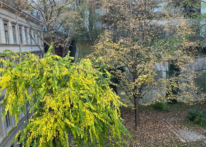 Sunny At The Castle *