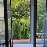Sunny At The Castle 아파트 부다페스트