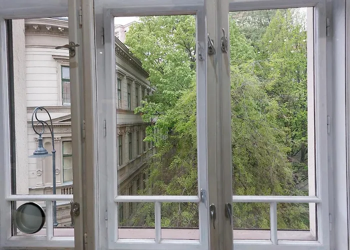 Sunny At The Castle Апартаменты *