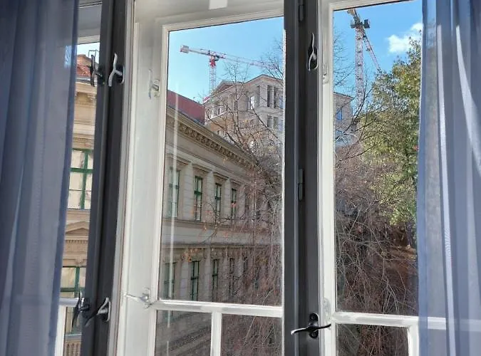 Sunny At The Castle Апартаменты