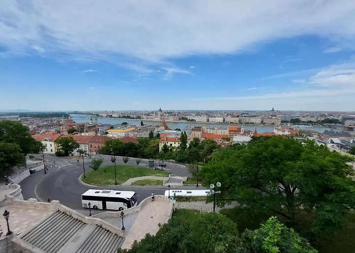 Апартаменты Sunny At The Castle *