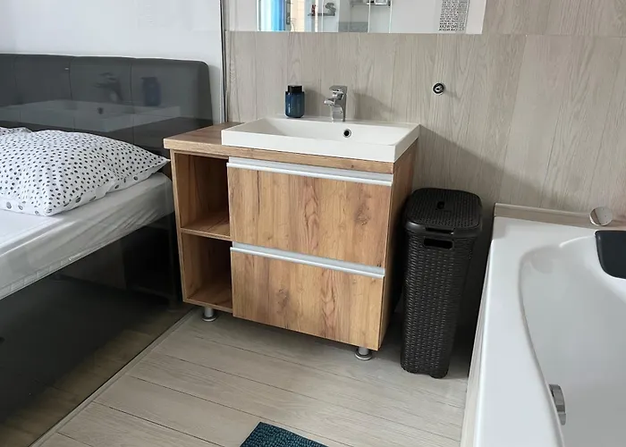 Sunny At The Castle Апартаменты